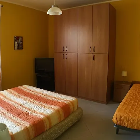 Apartment Sikelia 75 *