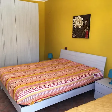 Apartment Sikelia 75 *