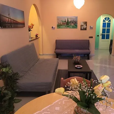 Apartment Sikelia 75 *